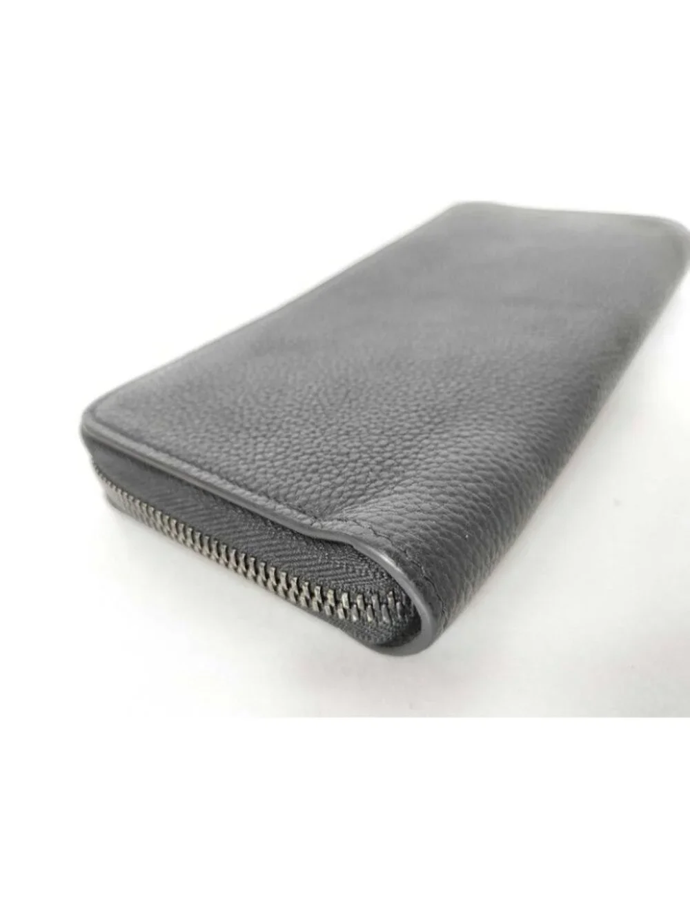 Louis Vuitton Wallet LV Aerogram Zippy Horizontal Black Calf Leather Zip Around